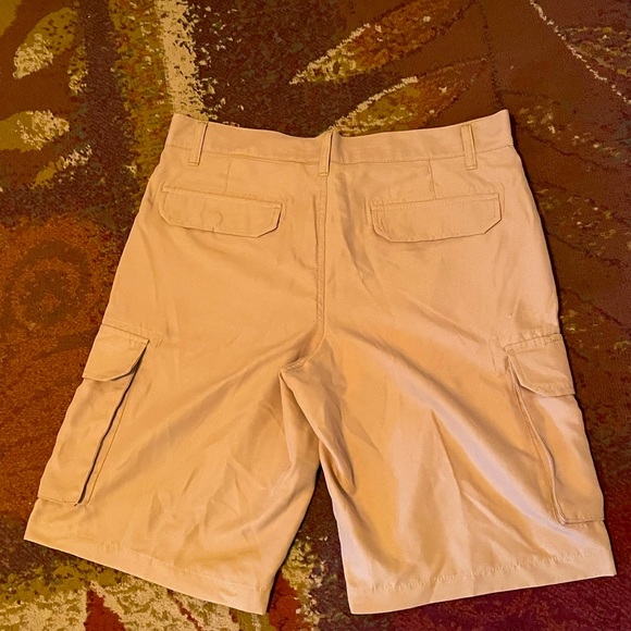 Urban Pipeline Cargo Shorts - Picture 2 of 4